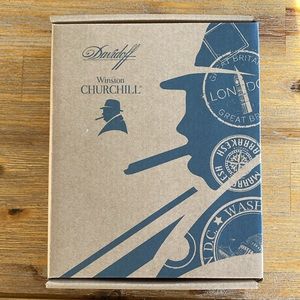 DAVIDOFF WINSTON CHURCHILL TRAVEL FLASK WITH A PASSPORT COLLECTIBLE